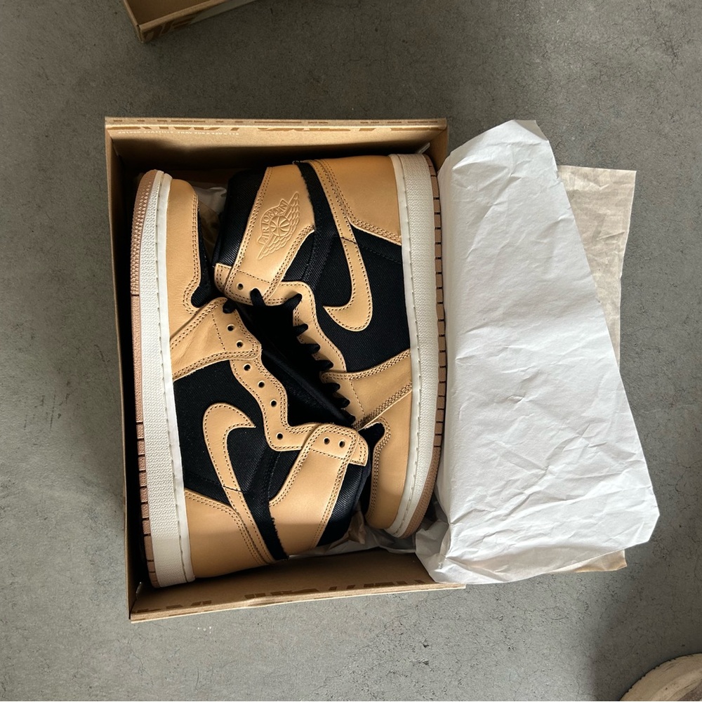 Jordan 1 Retro High Og Heirloom